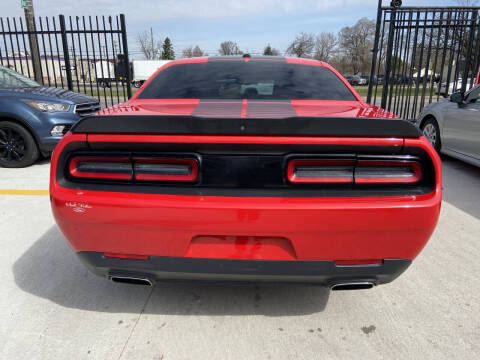 2017 Dodge Challenger SXT
