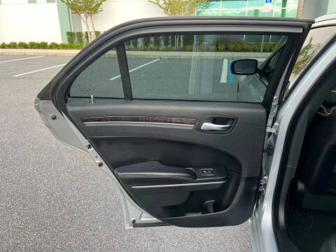 2020 Chrysler 300 Limited