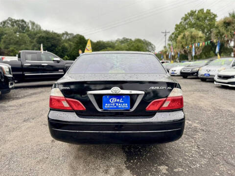 2003 Toyota Avalon XL