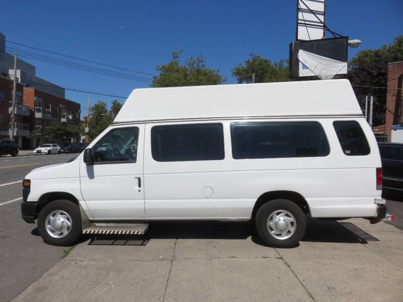 2013 Ford E-Series E-250