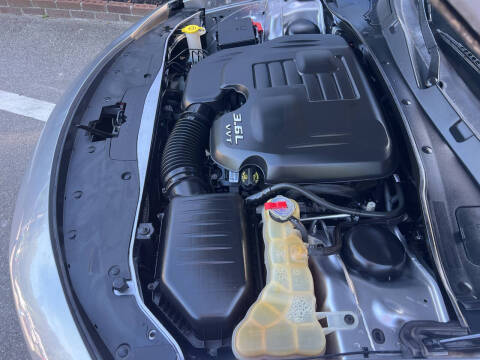 2018 Dodge Charger SXT Plus