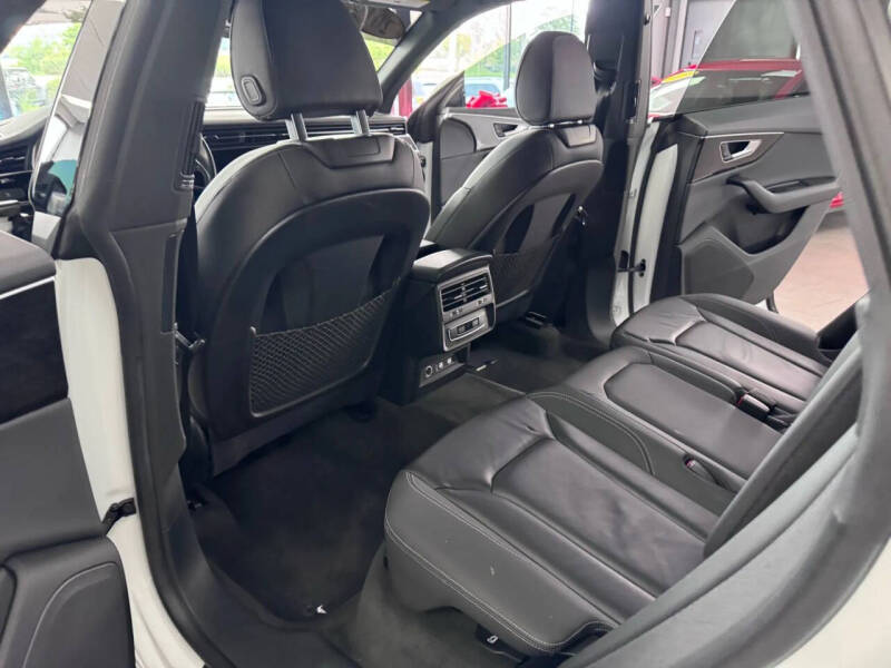 2019 Audi Q8 quattro Premium 55 TFSI