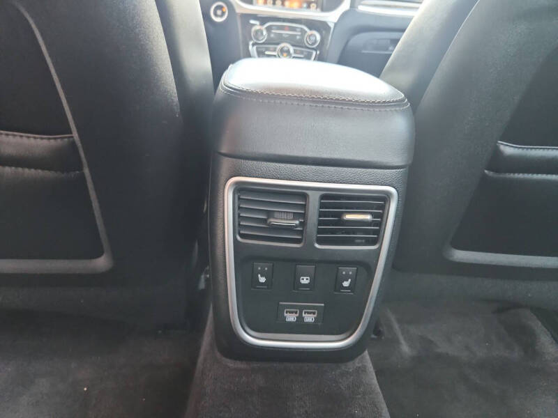2017 Chrysler 300 C