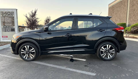 2019 Nissan Kicks SR