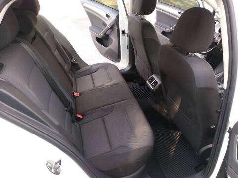 2016 Volkswagen Golf TSI S