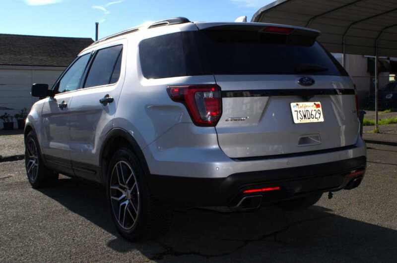 2016 Ford Explorer Sport