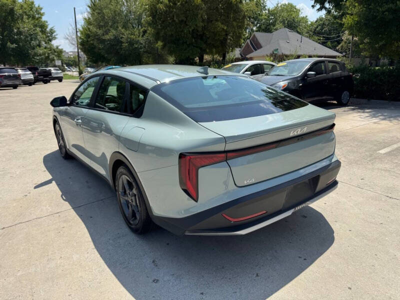 2026 Kia K4 LX