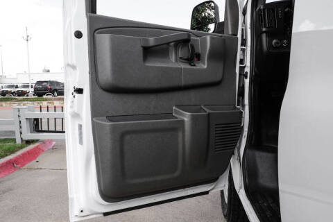 2023 Chevrolet Express 2500