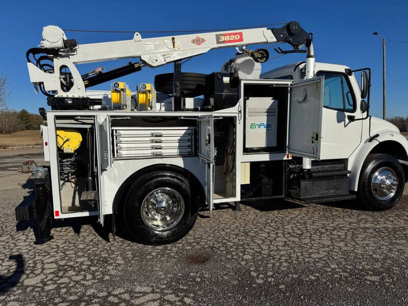 2012 Freightliner M2 106