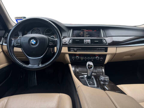 2016 BMW 5 Series 528i