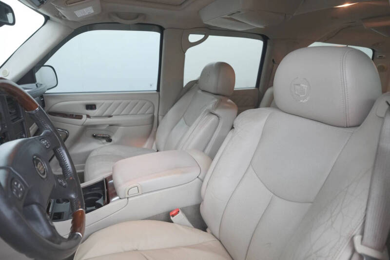 2005 Cadillac Escalade ESV Platinum Edition