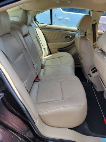 2013 Ford Taurus SEL