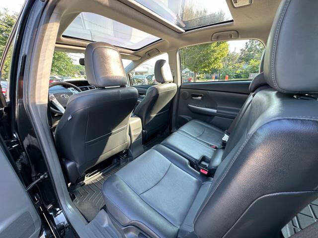 2012 Toyota Prius v Five