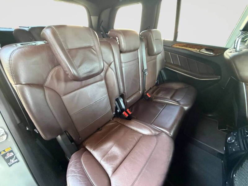 2014 Mercedes-Benz GL-Class GL 550 4MATIC