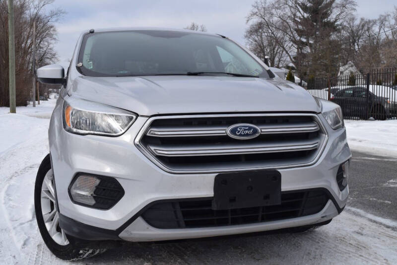 2017 Ford Escape for sale at QUEST AUTO GROUP LLC in Redford MI
