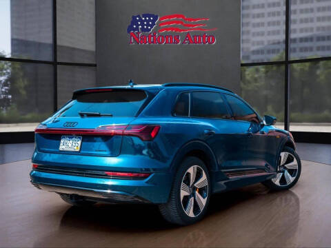 2022 Audi e-tron quattro Premium Plus