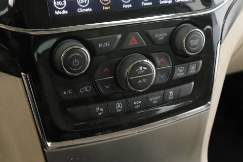 2022 Jeep Grand Cherokee WK Laredo E