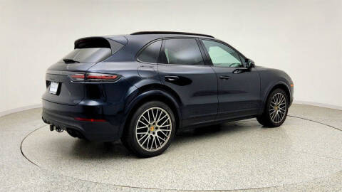 2023 Porsche Cayenne Platinum Edition