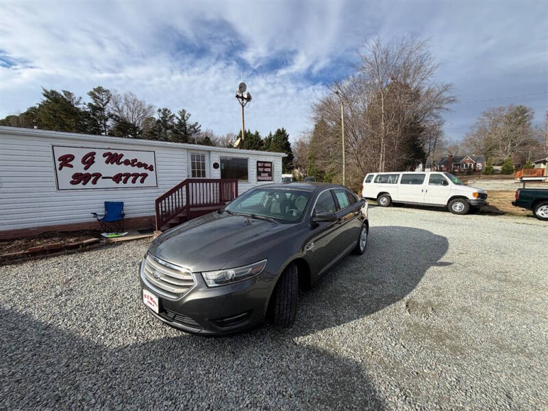 2017 Ford Taurus SEL