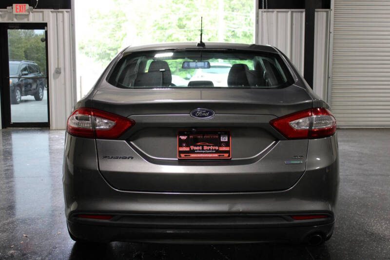 2014 Ford Fusion SE