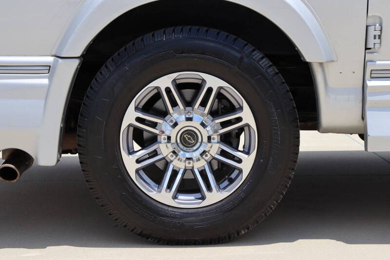 2021 Chevrolet Express LS 2500