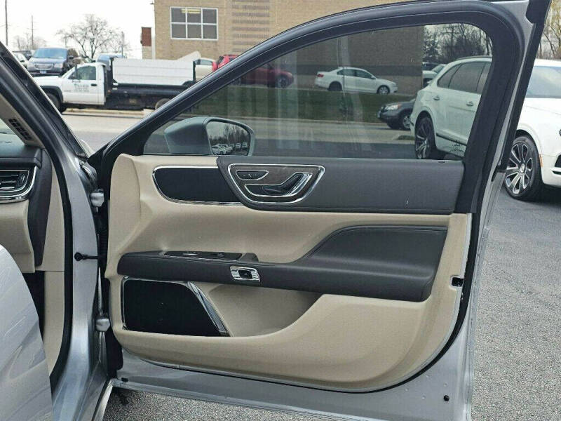 2018 Lincoln Continental Select