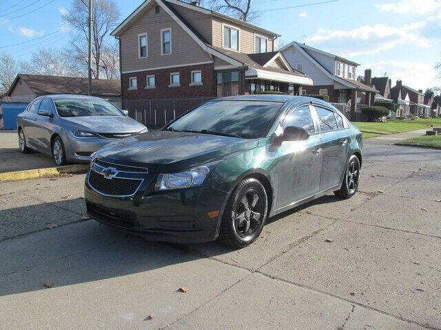 https://cdn05.carsforsale.com/00bceb90c9f9a44a257853f5762d27254f/1280x960/2014-chevrolet-cruze-1lt-auto-4dr-sedan-w-1sd.jpg