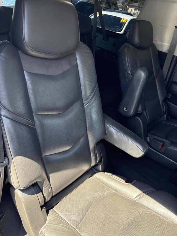 2020 Cadillac Escalade ESV Luxury