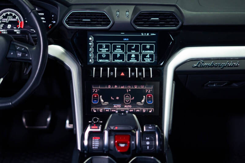 2020 Lamborghini Urus