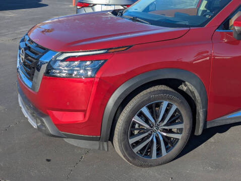 2025 Nissan Pathfinder Platinum