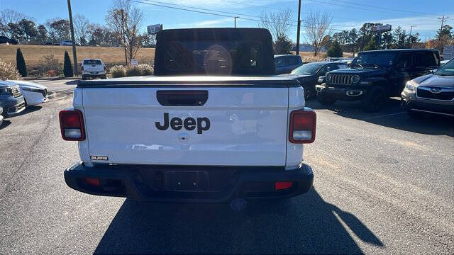 2024 Jeep Gladiator Sport S