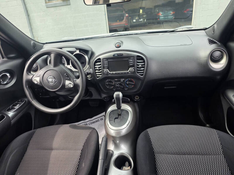 2017 Nissan JUKE S