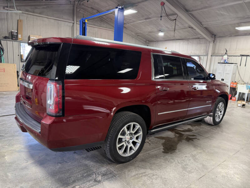 2017 GMC Yukon XL Denali