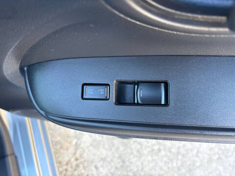 2012 Nissan Versa 1.6 SV