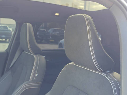 2023 Volvo C40 Recharge Twin Ultimate