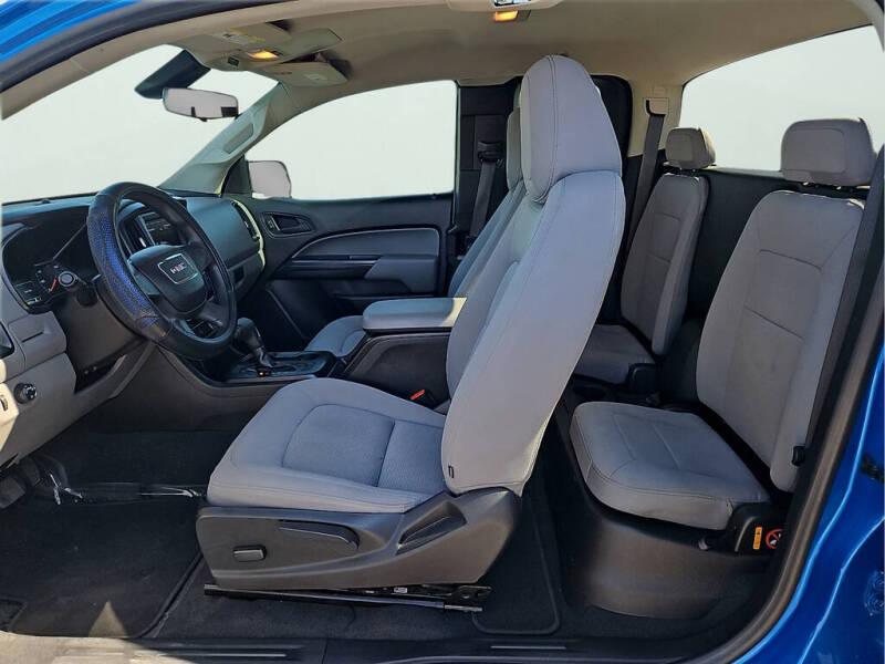 2021 GMC Canyon Elevation Standard