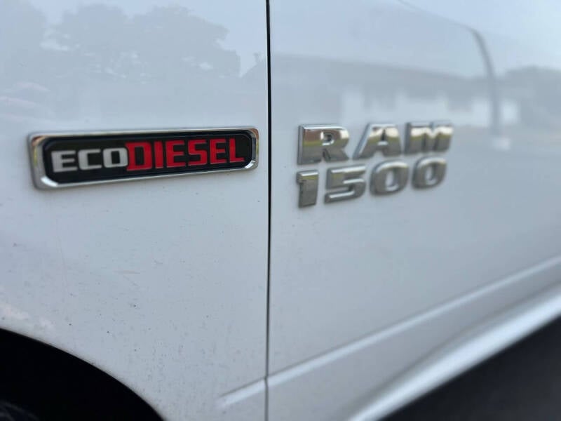 2016 RAM Ram 1500 Pickup Tradesman photo 3