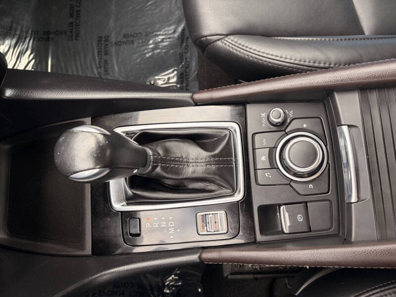 2018 Mazda MAZDA3 Touring