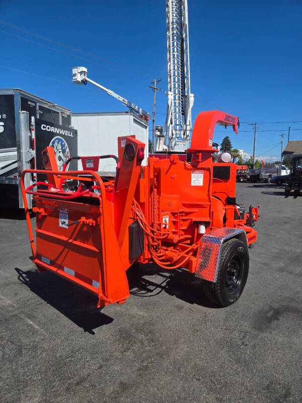 2005 WOOD CHUCK HYROLLER 1200 CHIPPER