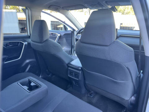 2019 Toyota RAV4 Hybrid LE