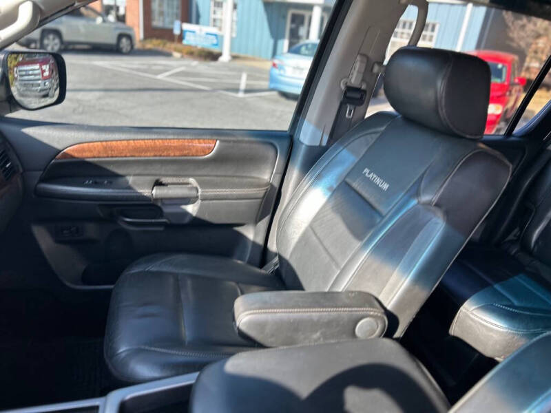 2014 Nissan Armada Platinum