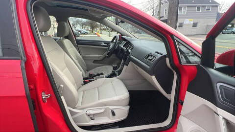 2019 Volkswagen Golf