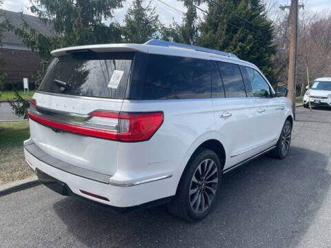 2019 Lincoln Navigator Select