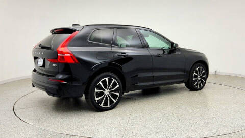 2023 Volvo XC60 B5 Plus Dark Theme