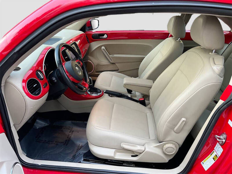 2019 Volkswagen Beetle 2.0T SE