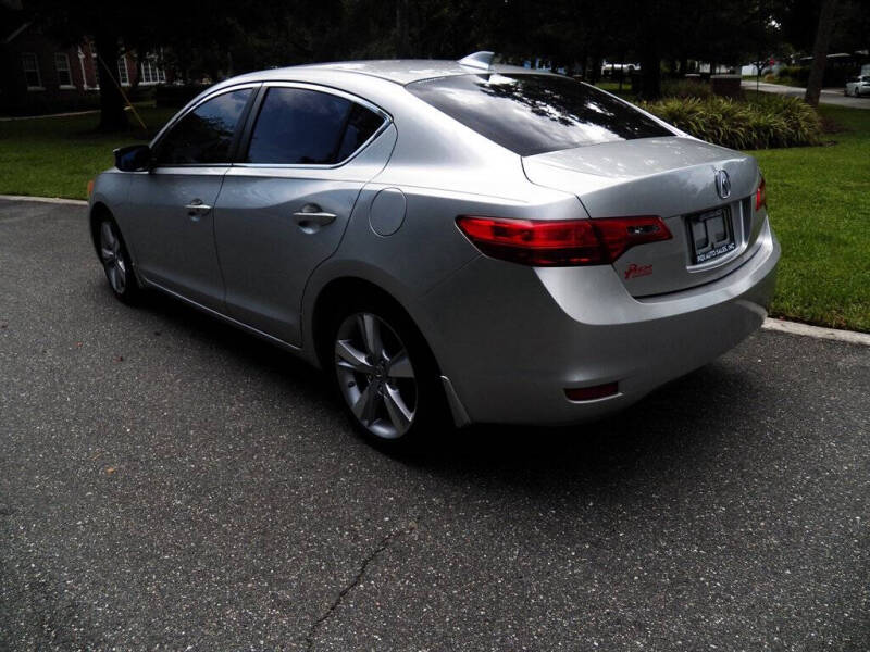 2013 Acura ILX 2.0L w/Premium