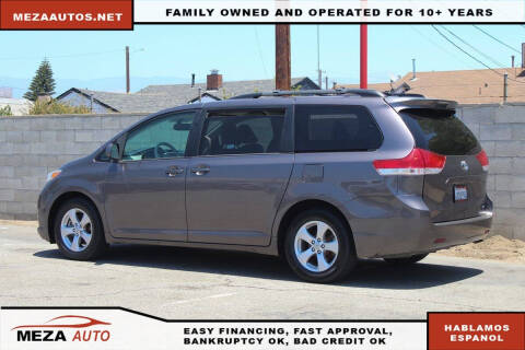 2012 Toyota Sienna