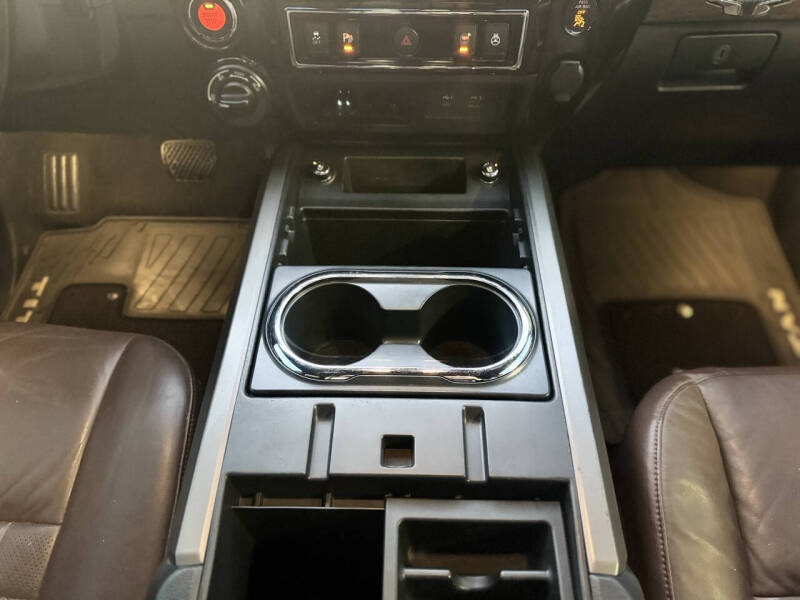 2020 Nissan Titan Platinum Reserve