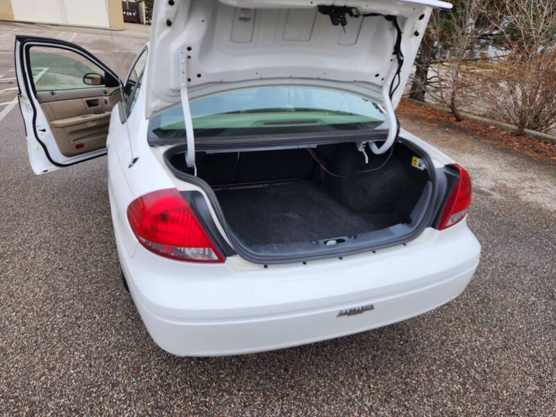 2004 Ford Taurus SES