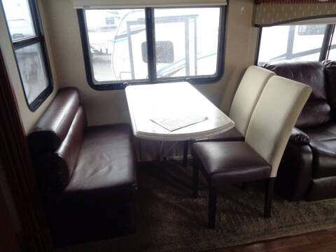 2015 Freightliner M2 106